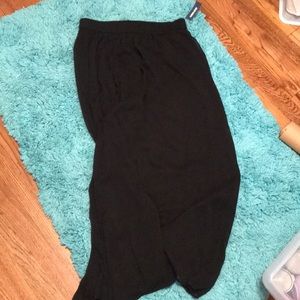 NEw with tags!!!! maxi skirt